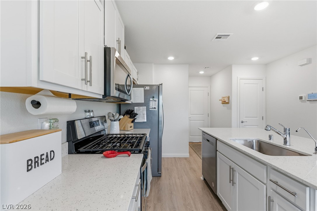 597 Juniper Rock Avenue Property Photo 17