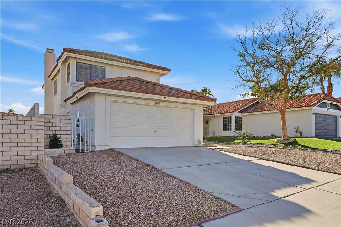 2413 Muirfield Avenue Property Photo 4