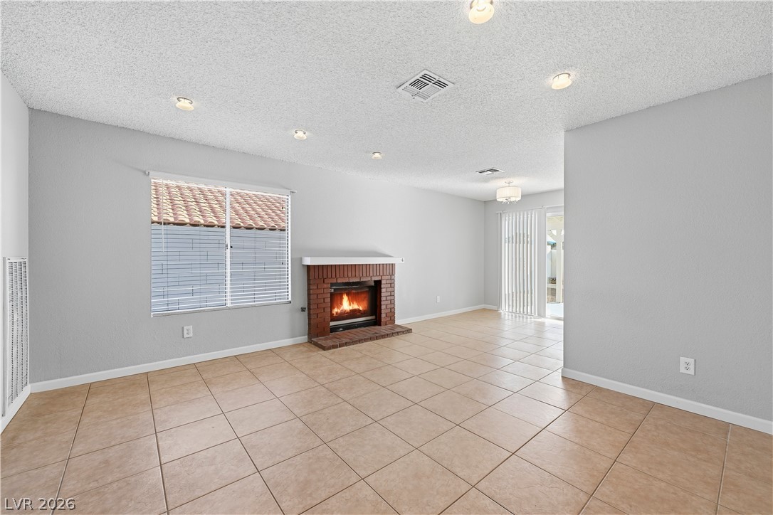 2413 Muirfield Avenue Property Photo 14