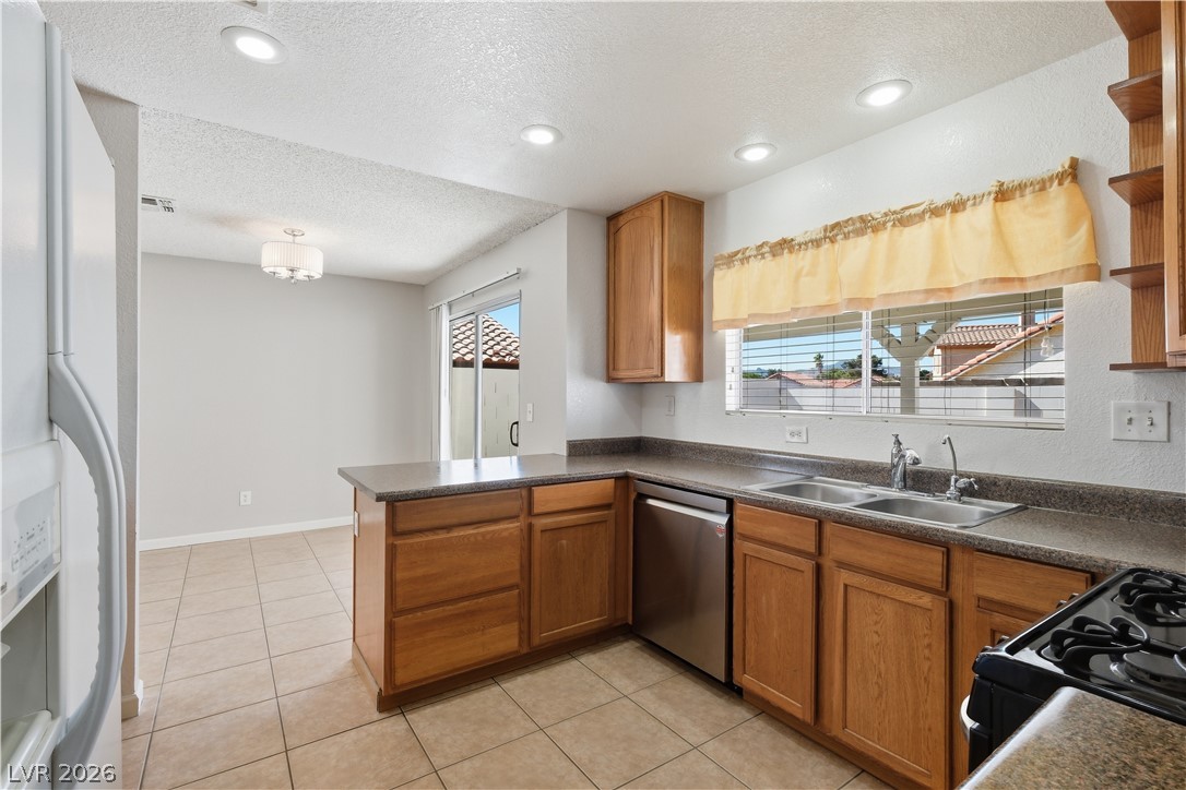 2413 Muirfield Avenue Property Photo 19