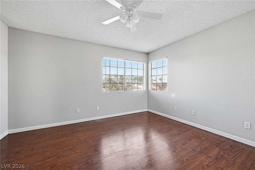 2413 Muirfield Avenue Property Photo 27