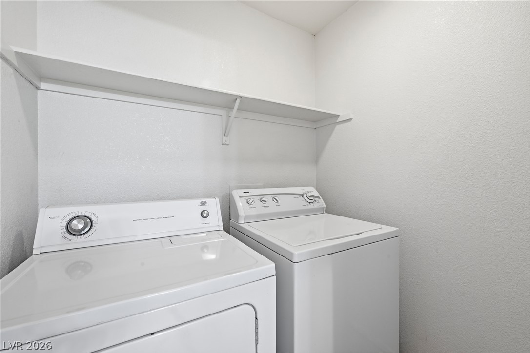 2413 Muirfield Avenue Property Photo 32