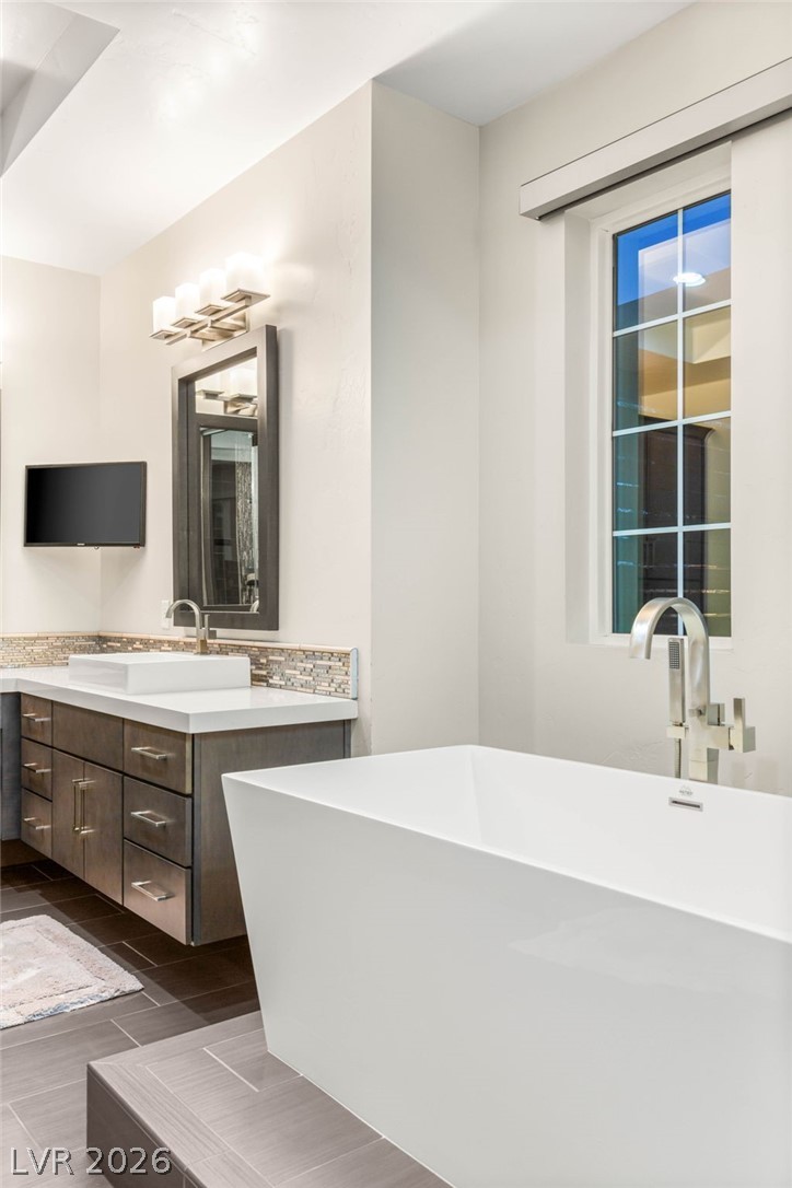 6294 Magnifico Circle Property Photo 32