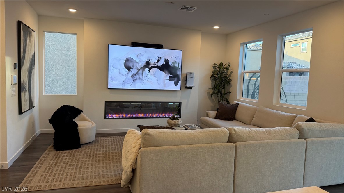 862 Camargo Street Property Photo 5