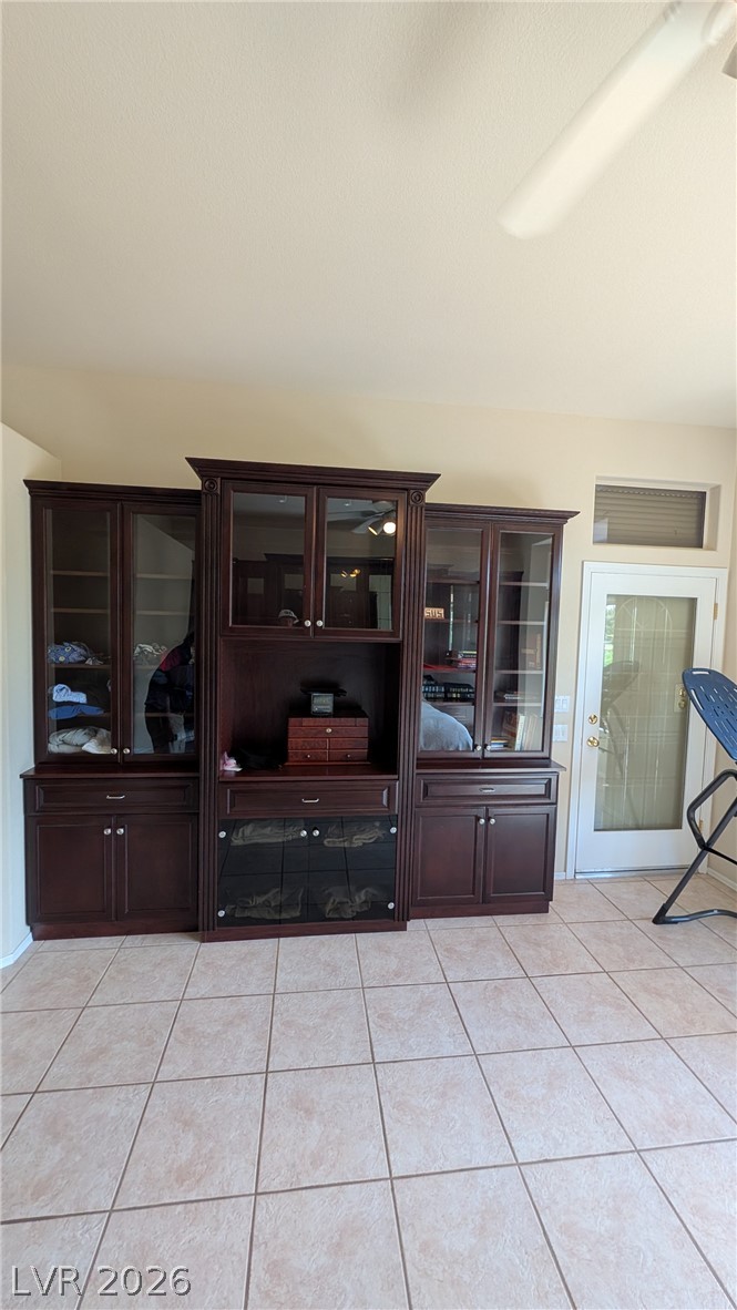 2729 Spalding Drive Property Photo 8