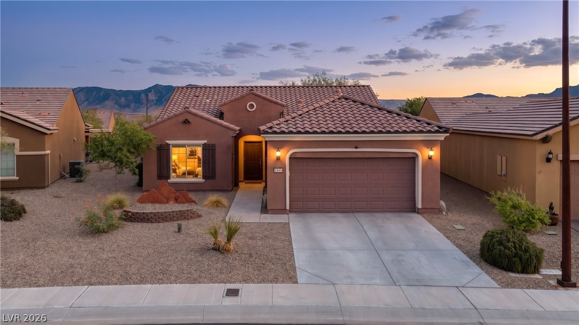 1440 Waterfall Lane