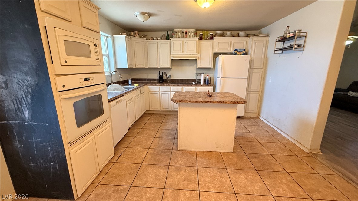 855 Spring Road Property Photo 3