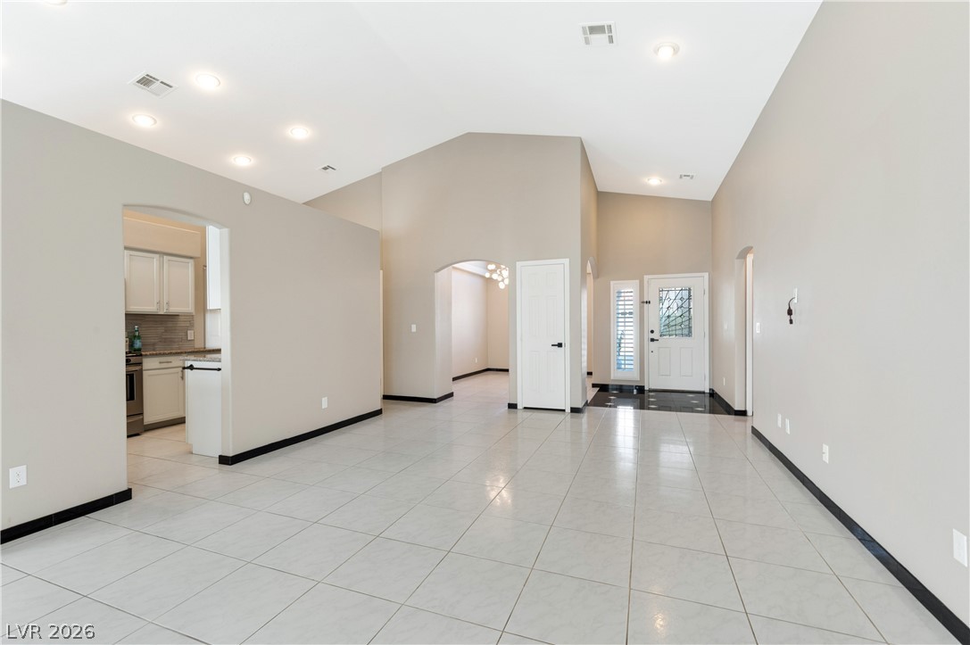 5049 Forest Oaks Drive Property Photo 14