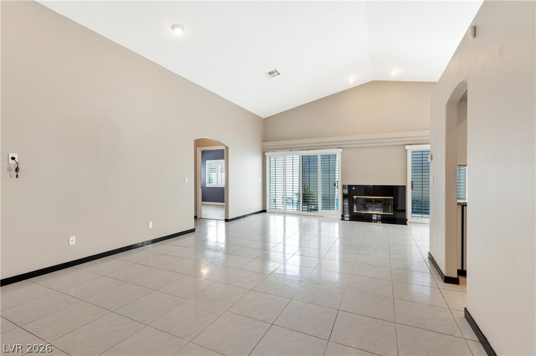 5049 Forest Oaks Drive Property Photo 15