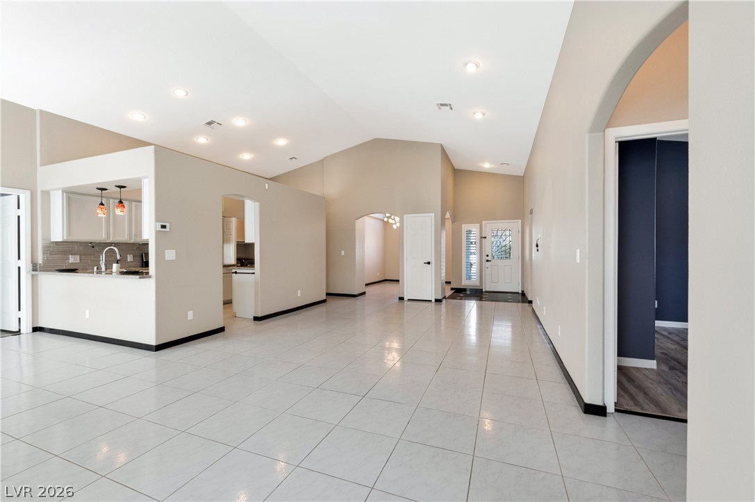 5049 Forest Oaks Drive Property Photo 17