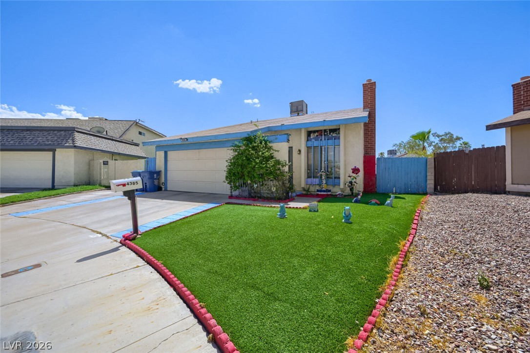 4385 Sunnyview Court Property Photo 4