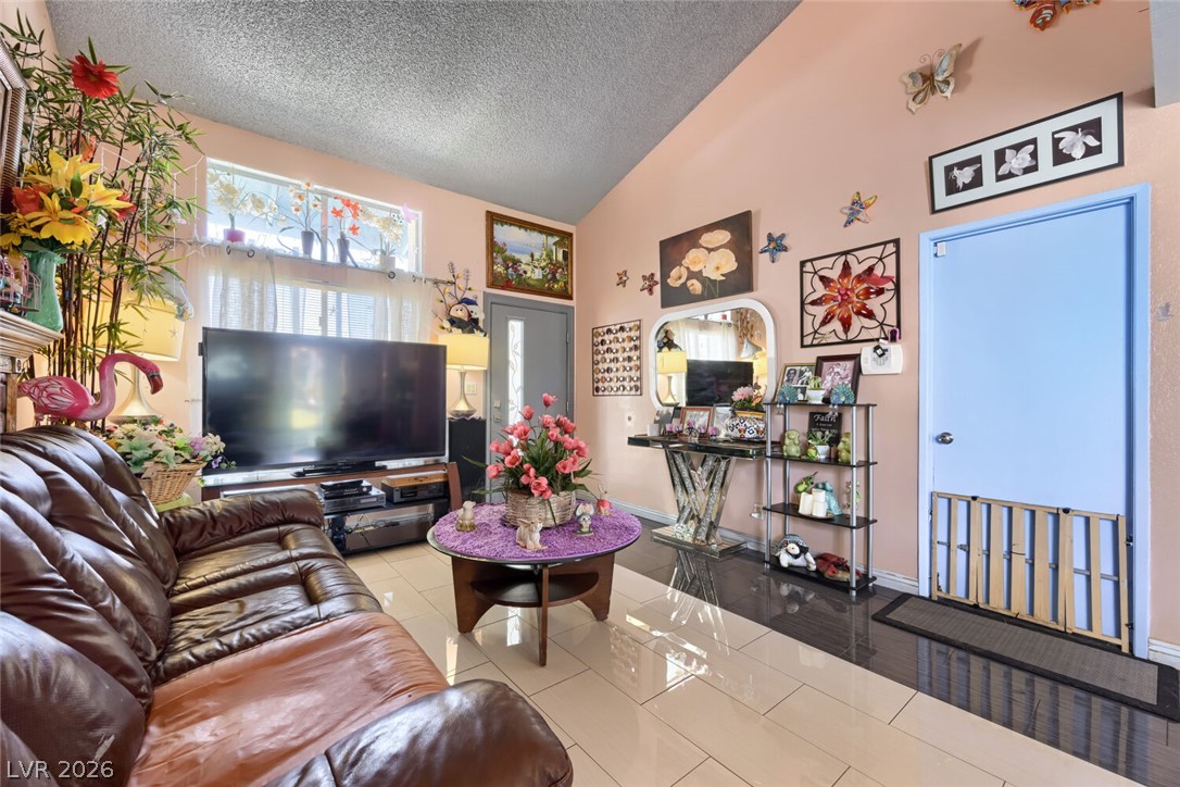 4385 Sunnyview Court Property Photo 14