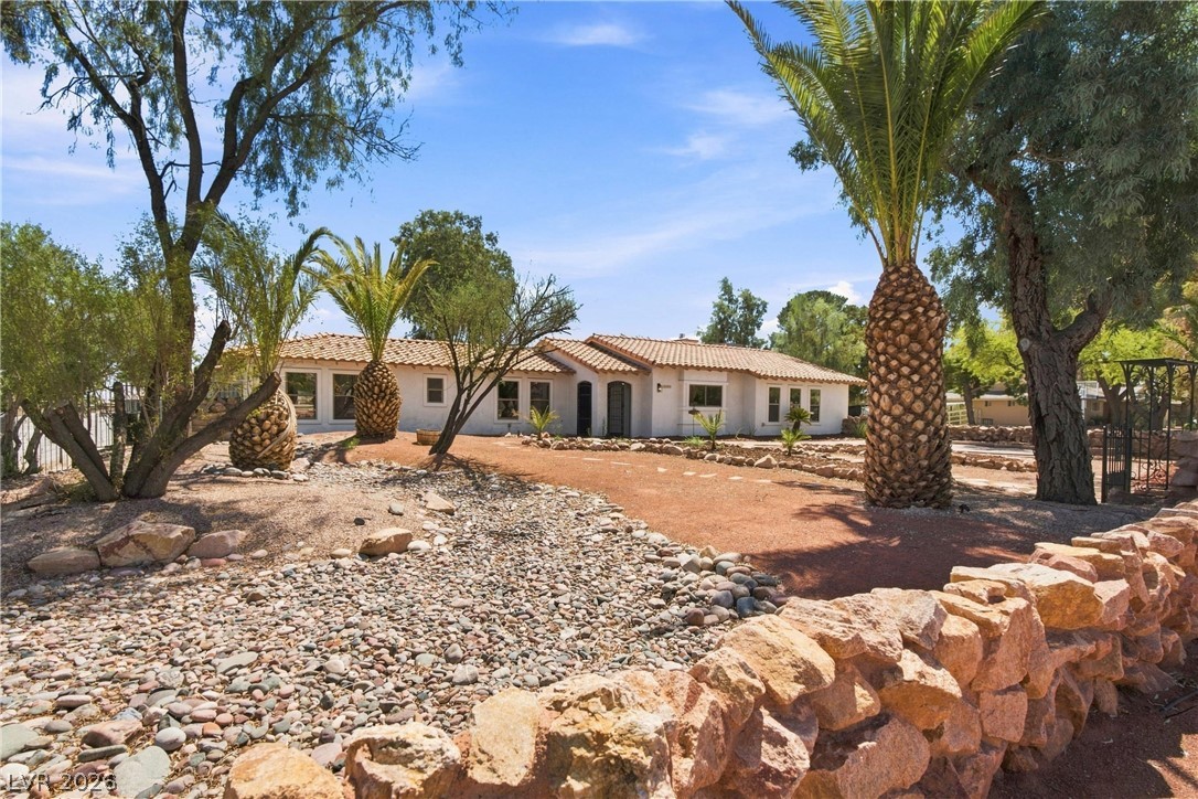7744 Rancho Destino Road Property Photo 5