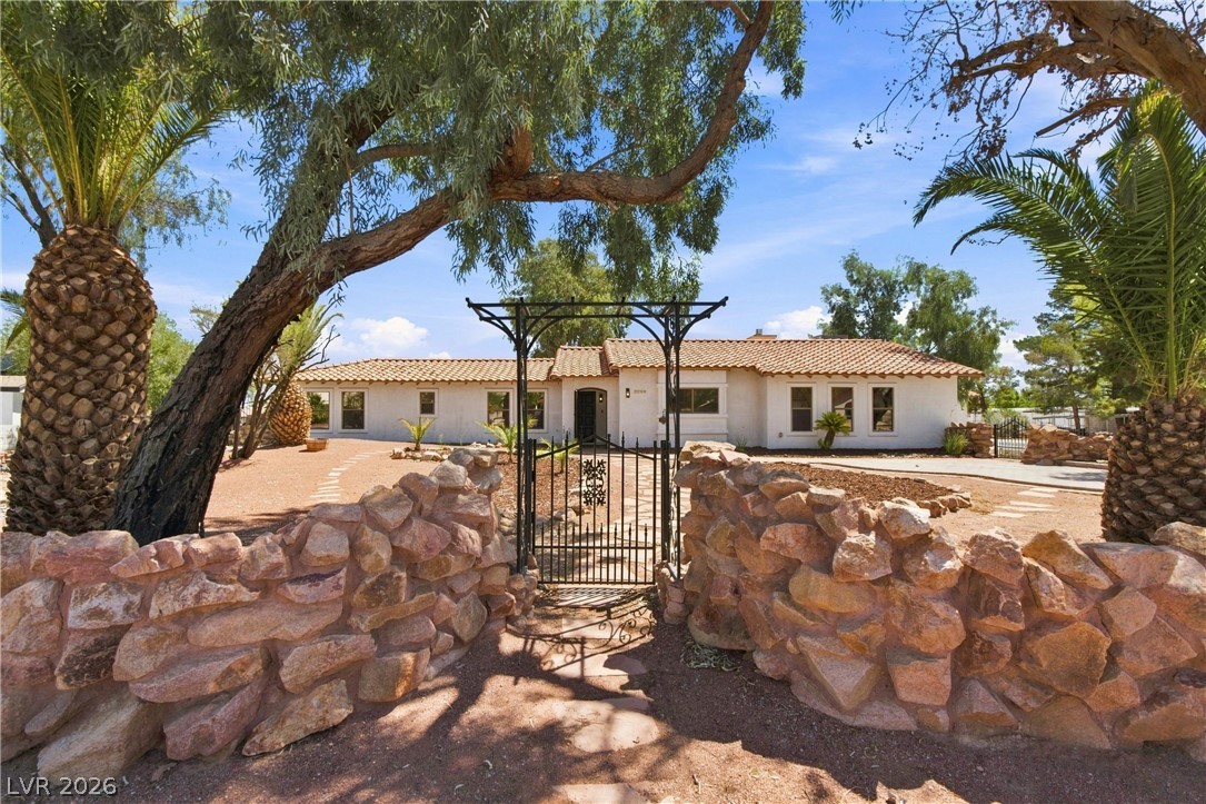7744 Rancho Destino Road Property Photo 6