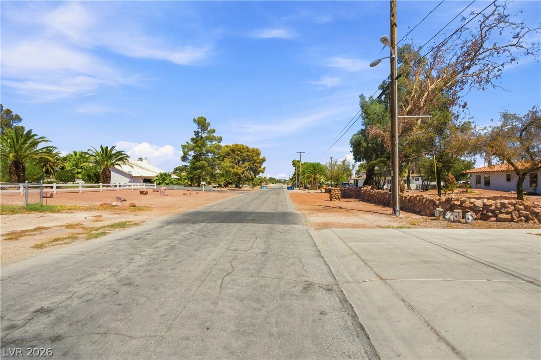 7744 Rancho Destino Road Property Photo 7
