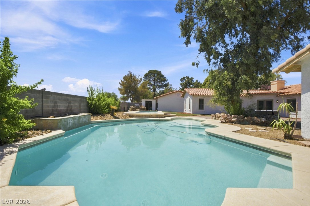 7744 Rancho Destino Road Property Photo 16