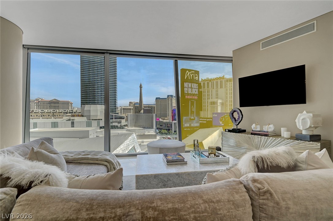 3722 South Las Vegas Boulevard 807 Property Photo 6