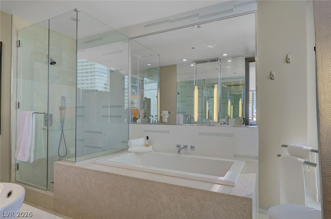 3722 South Las Vegas Boulevard 807 Property Photo 38
