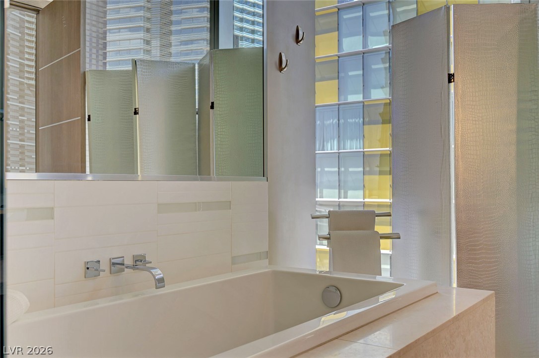 3722 South Las Vegas Boulevard 807 Property Photo 86