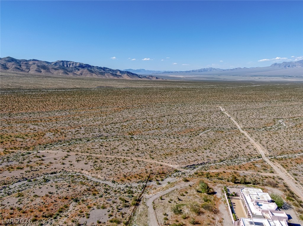 Scottie Property Photo 2