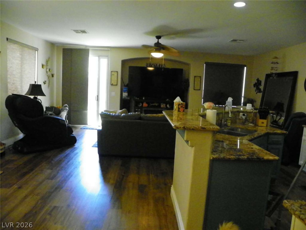 6233 Ordaz Avenue 103 Property Photo 10