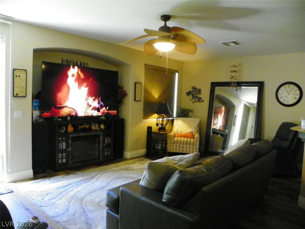 6233 Ordaz Avenue 103 Property Photo 14