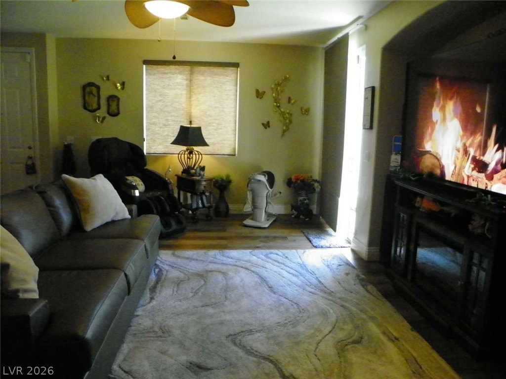 6233 Ordaz Avenue 103 Property Photo 16