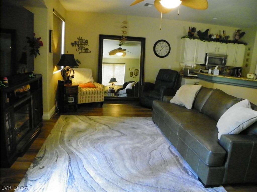 6233 Ordaz Avenue 103 Property Photo 18