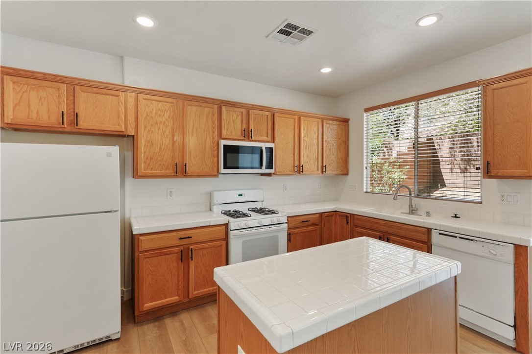 5870 Lustrous Court Property Photo 9