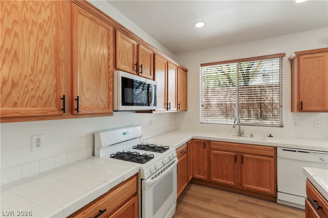 5870 Lustrous Court Property Photo 12