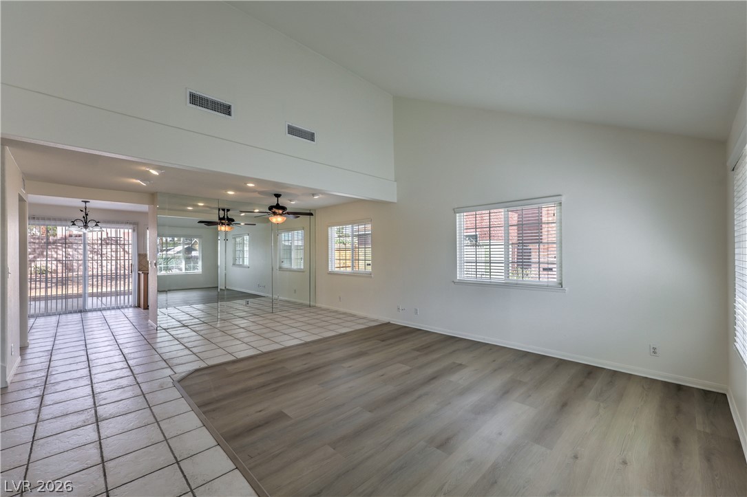 4055 Belhaven Street Property Photo 6