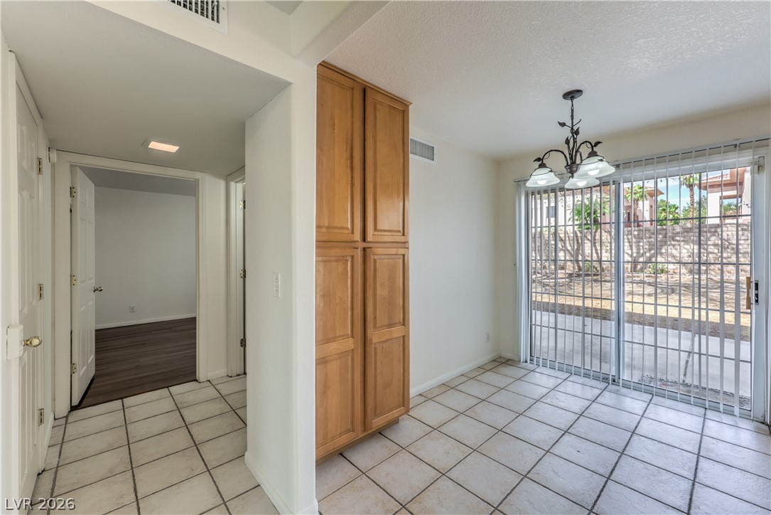 4055 Belhaven Street Property Photo 10