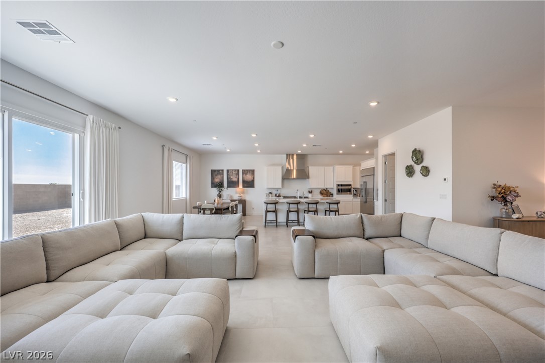 5262 Fisher Falls Court Property Photo 14