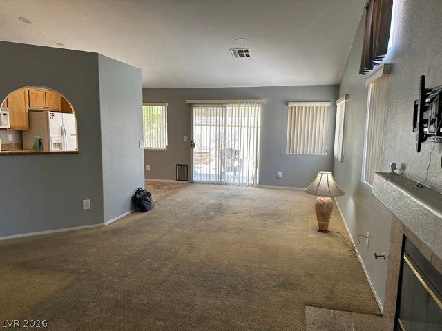 686 Skyline Road Property Photo 3