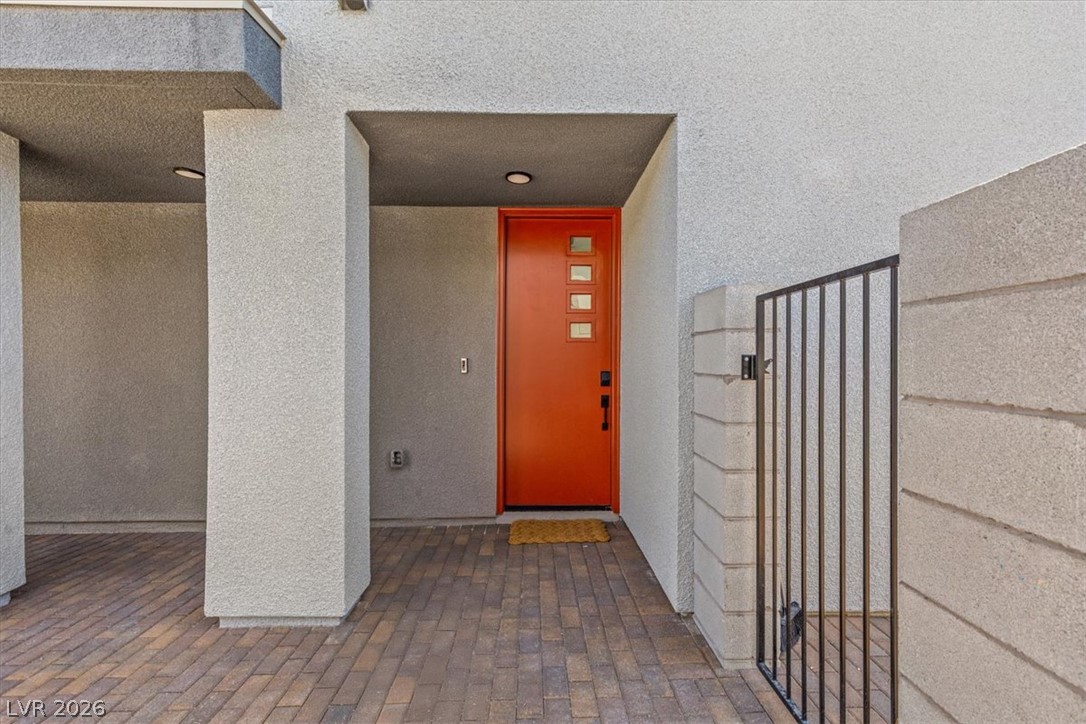 10489 Mountain Aster Avenue Property Photo 4