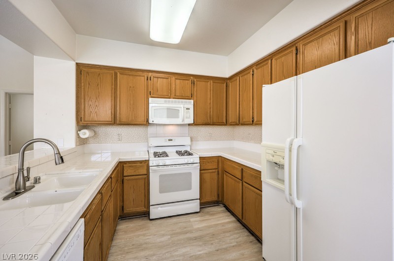 9901 Trailwood Drive 2147 Property Photo 14