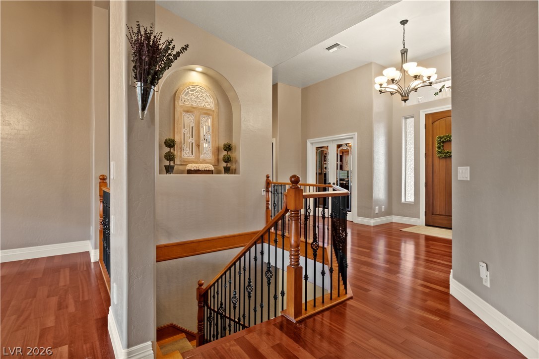 201 West Delamar Drive Property Photo 5
