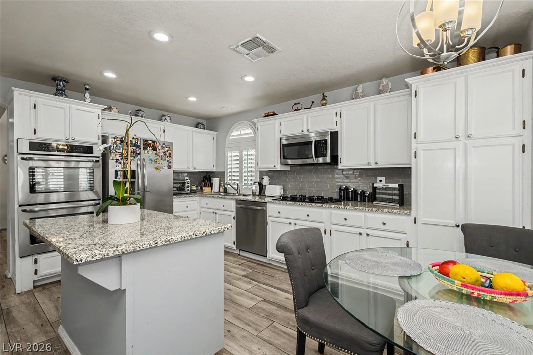 9824 Cactus View Avenue Property Photo 1
