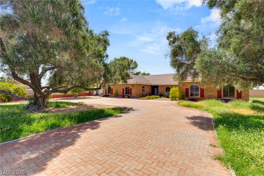 8385 West La Madre Way Property Photo 2