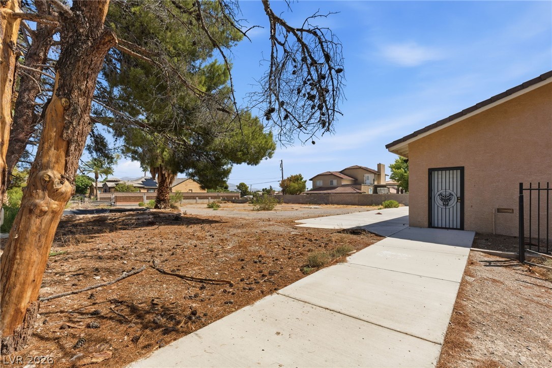 8385 West La Madre Way Property Photo 40