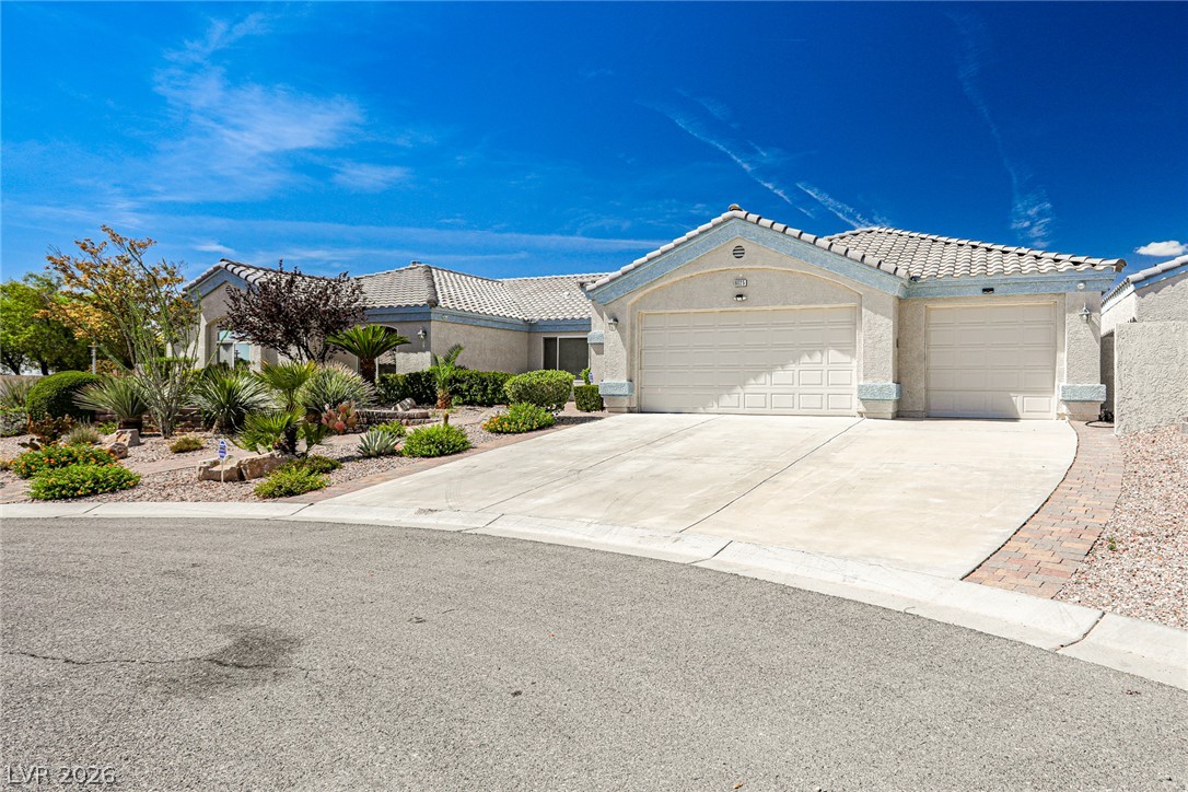 6025 Egan Crest Drive Property Photo 2