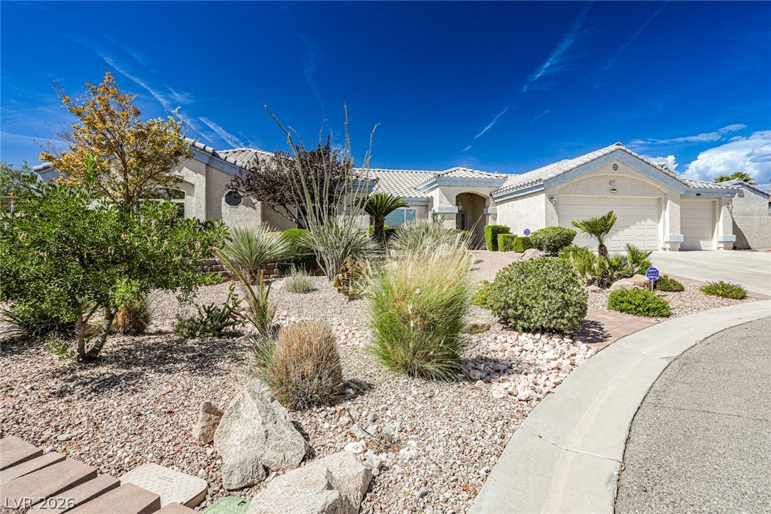 6025 Egan Crest Drive Property Photo 3