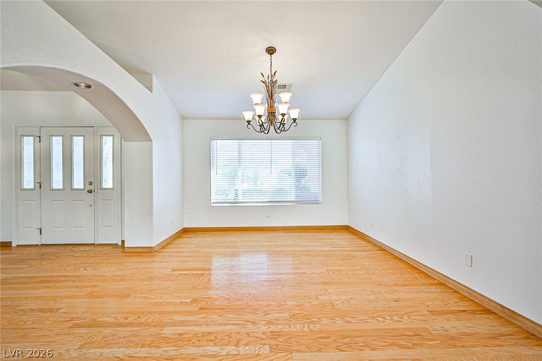 6025 Egan Crest Drive Property Photo 8
