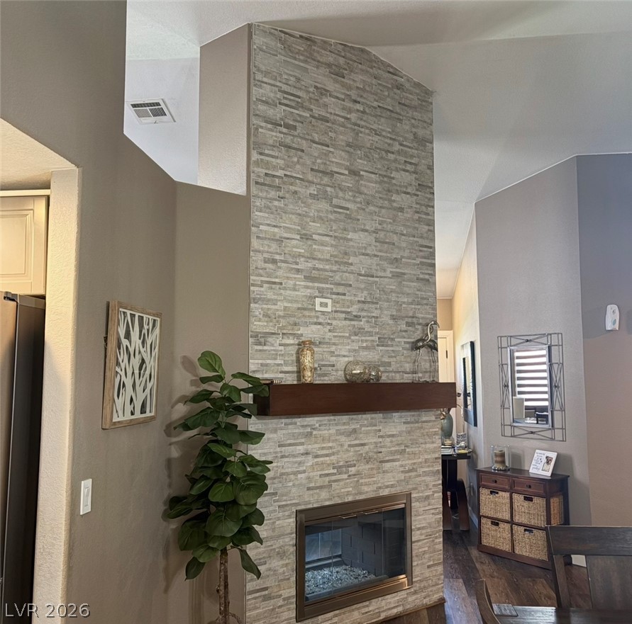 233 Innsdale Court Property Photo 3
