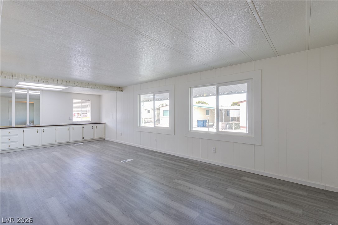 4542 East Royal Club Way Property Photo 10