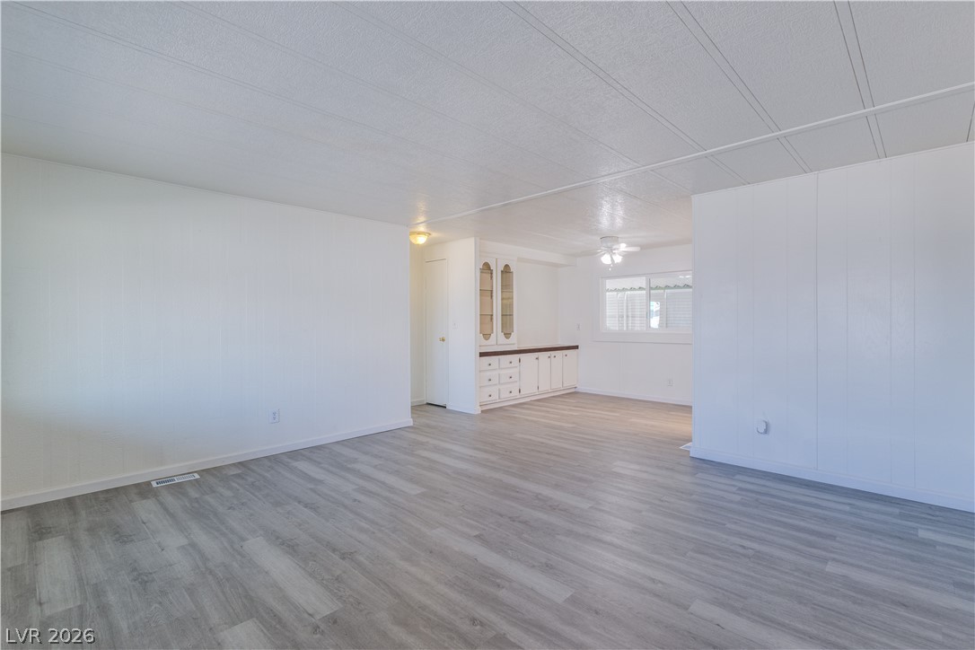 4542 East Royal Club Way Property Photo 13