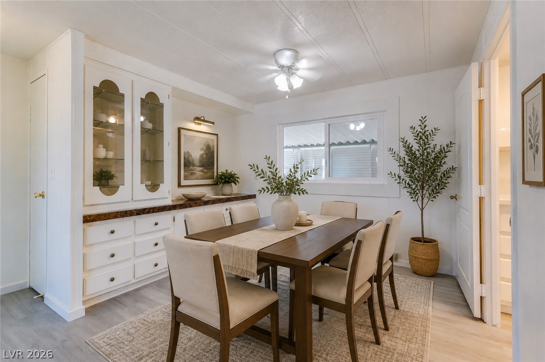 4542 East Royal Club Way Property Photo 15