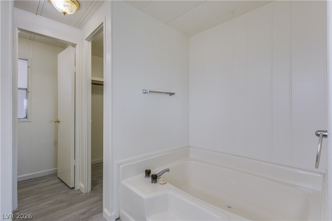 4542 East Royal Club Way Property Photo 25
