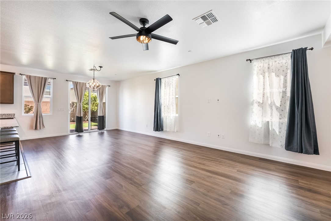 9336 Langley Avenue Property Photo 9