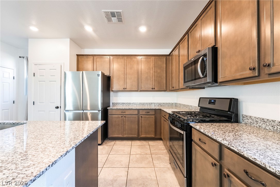 9336 Langley Avenue Property Photo 11